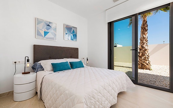 En megler med gode referanser - SPANIA1.no