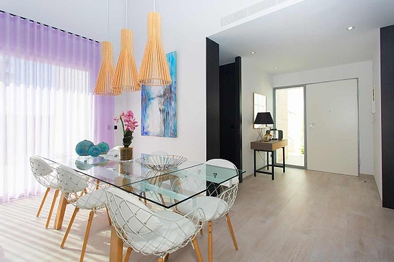 En megler med gode referanser - SPANIA1.no