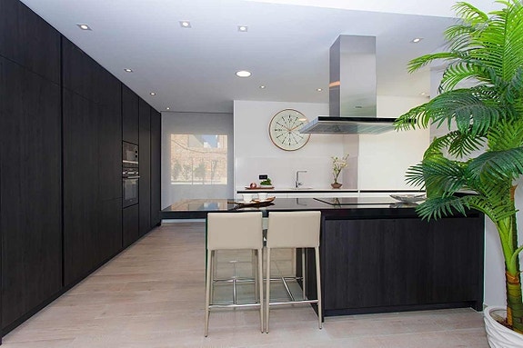 En megler med gode referanser - SPANIA1.no