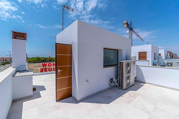 En megler med gode referanser - SPANIA1.no