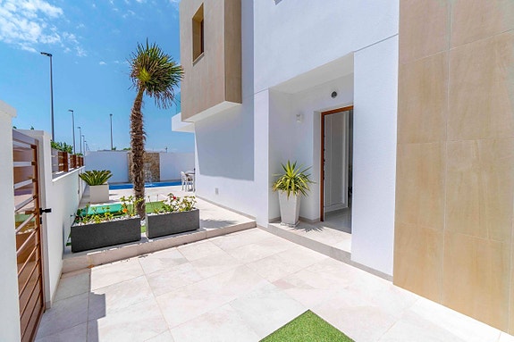 En megler med gode referanser - SPANIA1.no