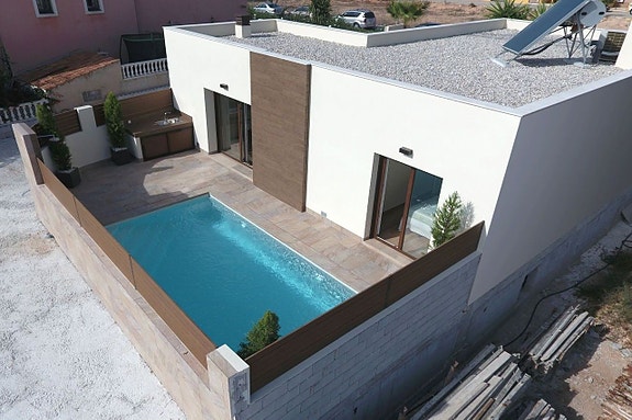 En megler med gode referanser - SPANIA1.no