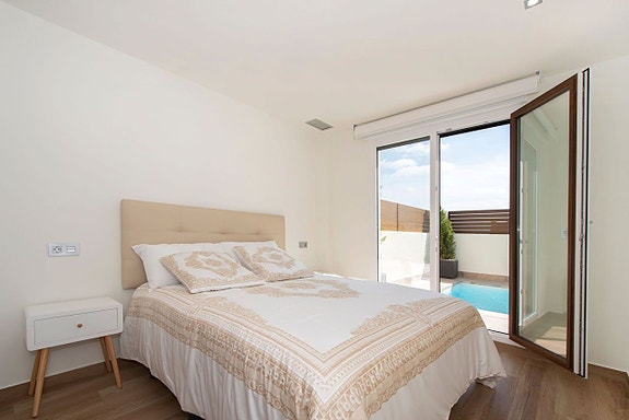 En megler med gode referanser - SPANIA1.no