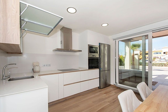 En megler med gode referanser - SPANIA1.no