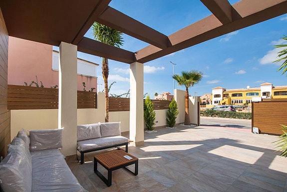 En megler med gode referanser - SPANIA1.no