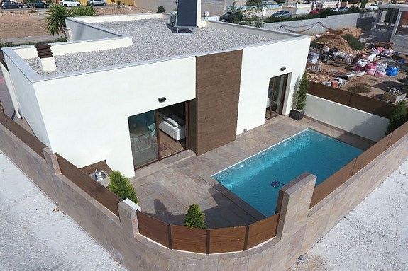 En megler med gode referanser - SPANIA1.no