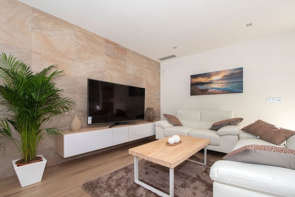 En megler med gode referanser - SPANIA1.no