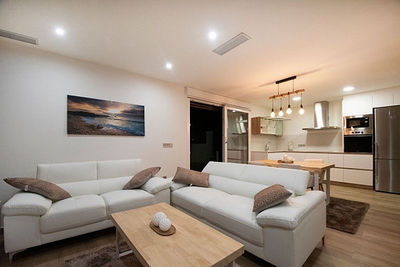 En megler med gode referanser - SPANIA1.no