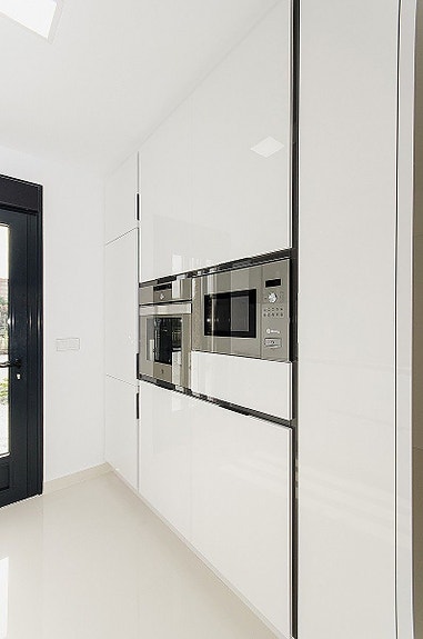 En megler med gode referanser - SPANIA1.no