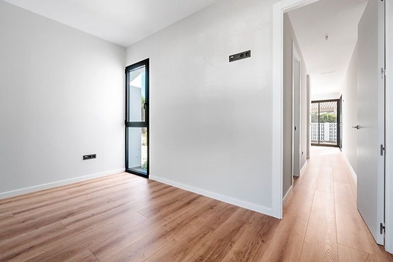 Bruk en megler med gode referanser - se SPANIA1.no