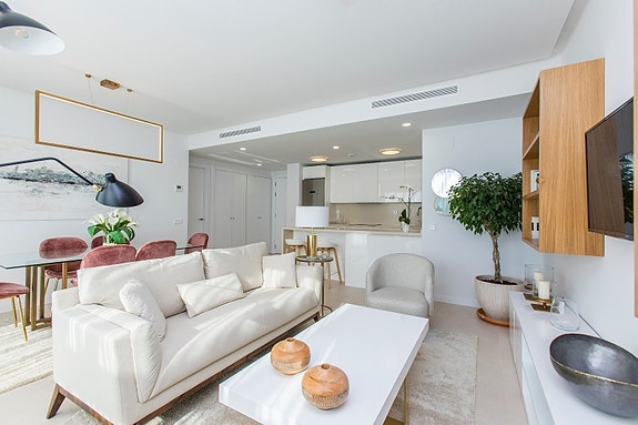 En megler med gode referanser - SPANIA1.no