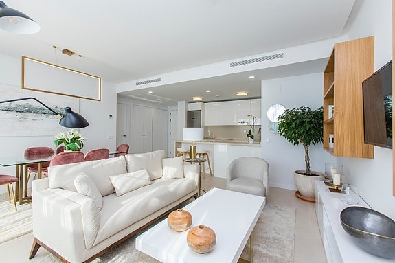 En megler med gode referanser - SPANIA1.no