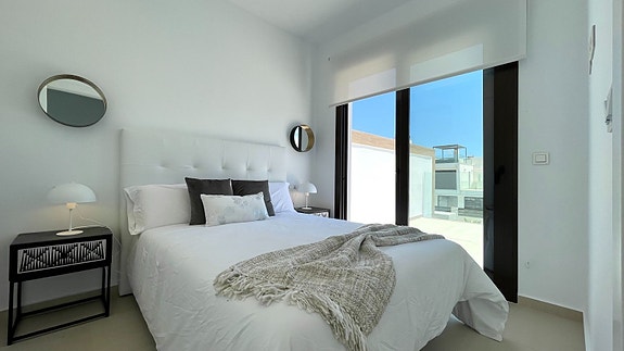 En megler med gode referanser - SPANIA1.no