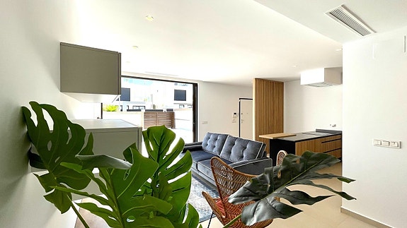 En megler med gode referanser - SPANIA1.no