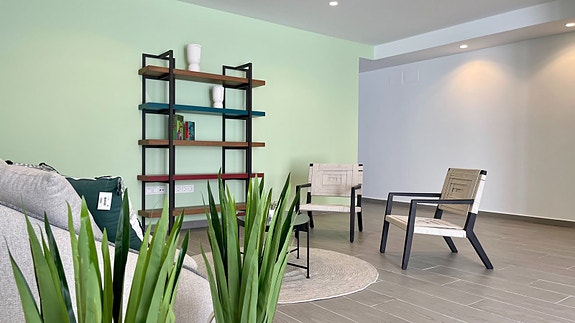 En megler med gode referanser - SPANIA1.no