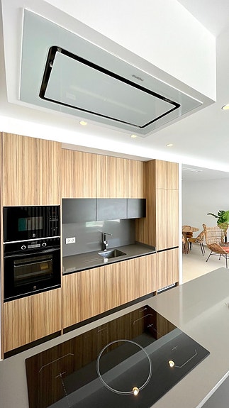 En megler med gode referanser - SPANIA1.no