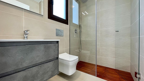 En megler med gode referanser - SPANIA1.no