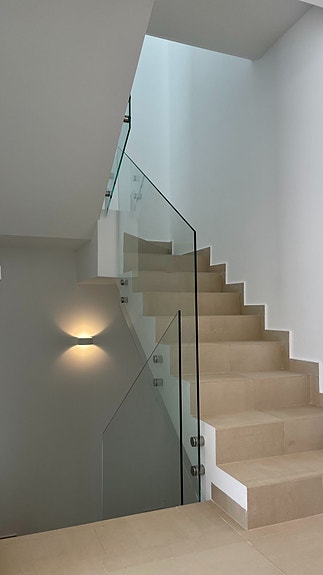 En megler med gode referanser - SPANIA1.no