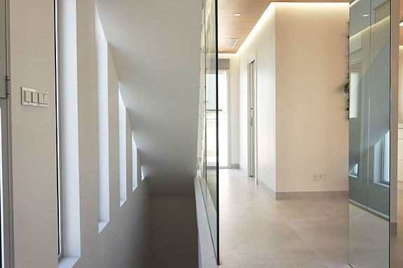 Bruk en megler med gode referanser - se SPANIA1.no