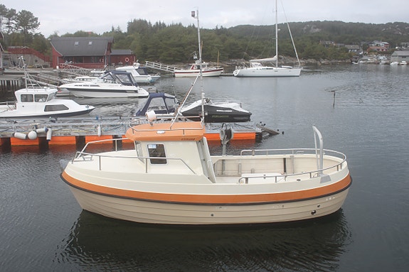 Fritids sjark -motor gått 377 timer 9 of 30