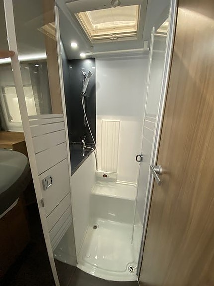 Adria Matrix 670 SC 11 of 13