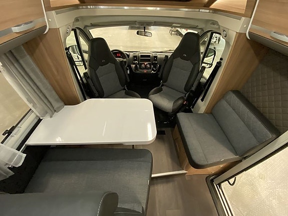 Adria Matrix 670 SC 6 of 13