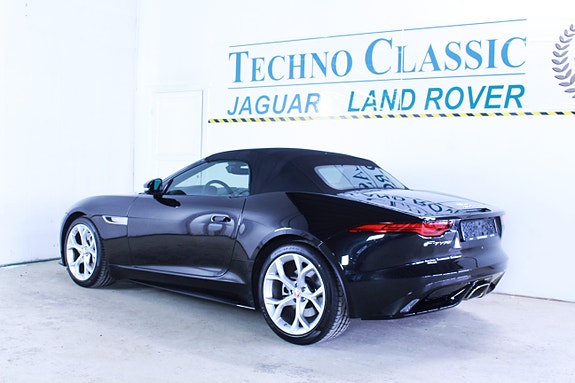 Jaguar F-TYPE 27 of 30