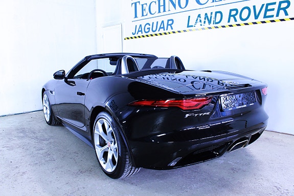 Jaguar F-TYPE 19 of 30