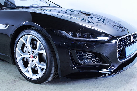 Jaguar F-TYPE 2 of 30