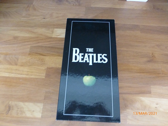 Product image 1 of 2