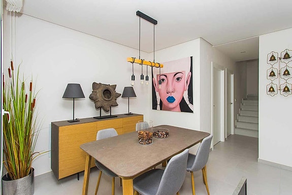 En megler med gode referanser - SPANIA1.no