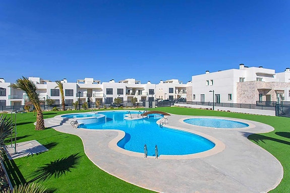 En megler med gode referanser - SPANIA1.no