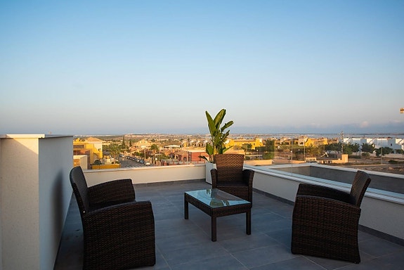 En megler med gode referanser -  SPANIA1.no