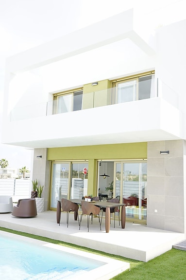 En megler med gode referanser - SPANIA1.no