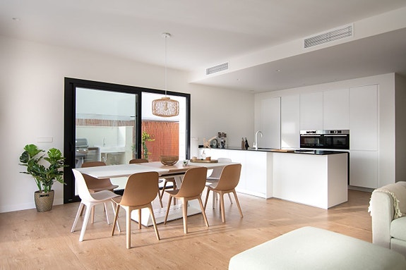 En megler med gode referanser - SPANIA1.no