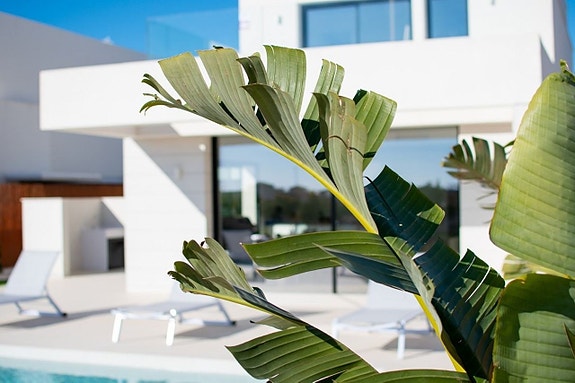 En megler med gode referanser - SPANIA1.no