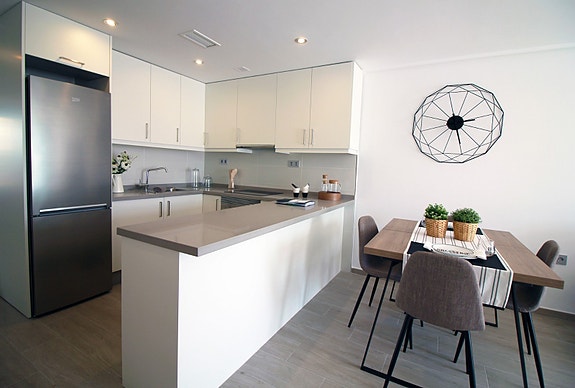 En megler med gode referanser - SPANIA1.no