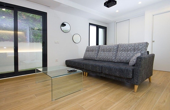 En megler med gode referanser -  SPANIA1.no