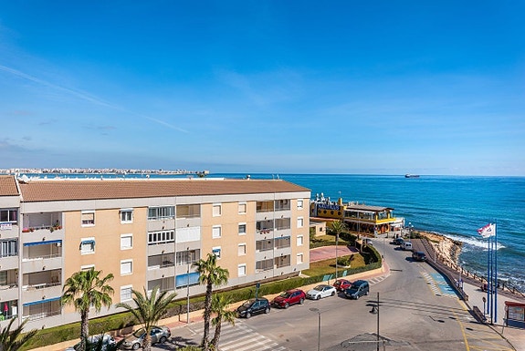 En megler med gode referanser - SPANIA1.no