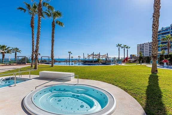 En megler med gode referanser - SPANIA1.no