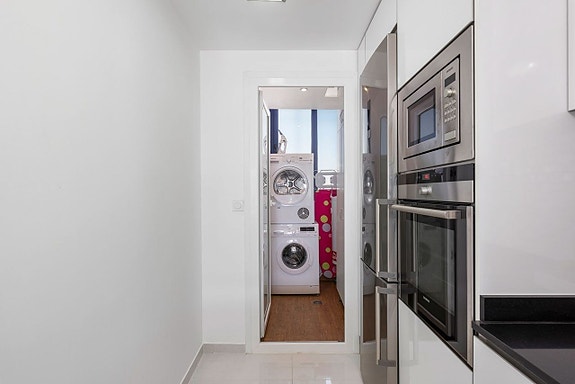 En megler med gode referanser - SPANIA1.no