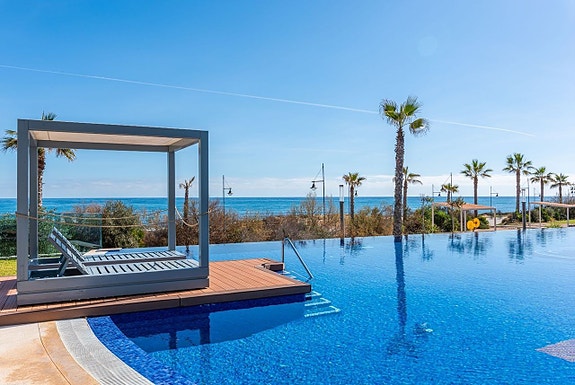 En megler med gode referanser - SPANIA1.no