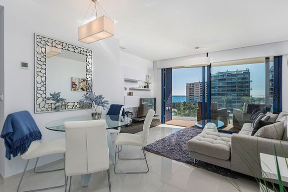 En megler med gode referanser - SPANIA1.no