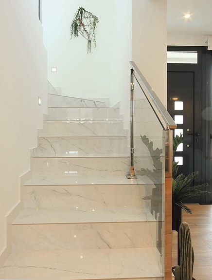 En megler med gode referanser - SPANIA1.no