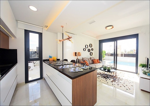 En megler med gode referanser -  SPANIA1.no