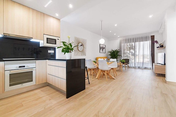 En megler med gode referanser - SPANIA1.no