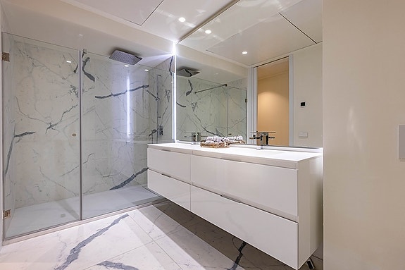 En megler med gode referanser - SPANIA1.no