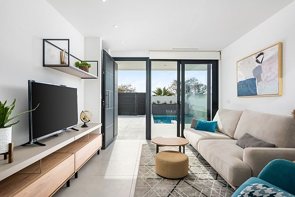 En megler med gode referanser - SPANIA1.no