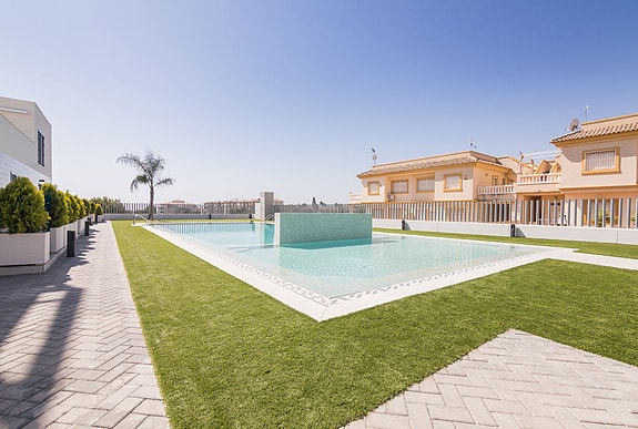 En megler med gode referanser - SPANIA1.no