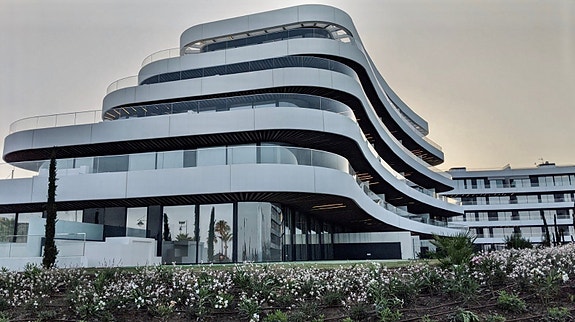 En megler med gode referanser - SPANIA1.no